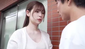 Người chồng tẻ nhạt, người vợ nhận ra cậu thanh niên nhà đối diện tốt hơn